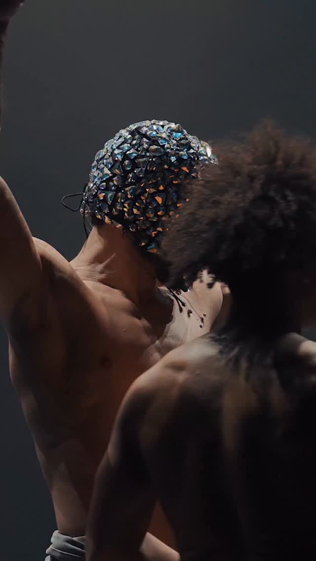 ___ archangel ___ « The Barbarian Nights or the first dawns of the world » Cie Hervé Koubi at ✨ 👉🏻 🙌✨ 🎥