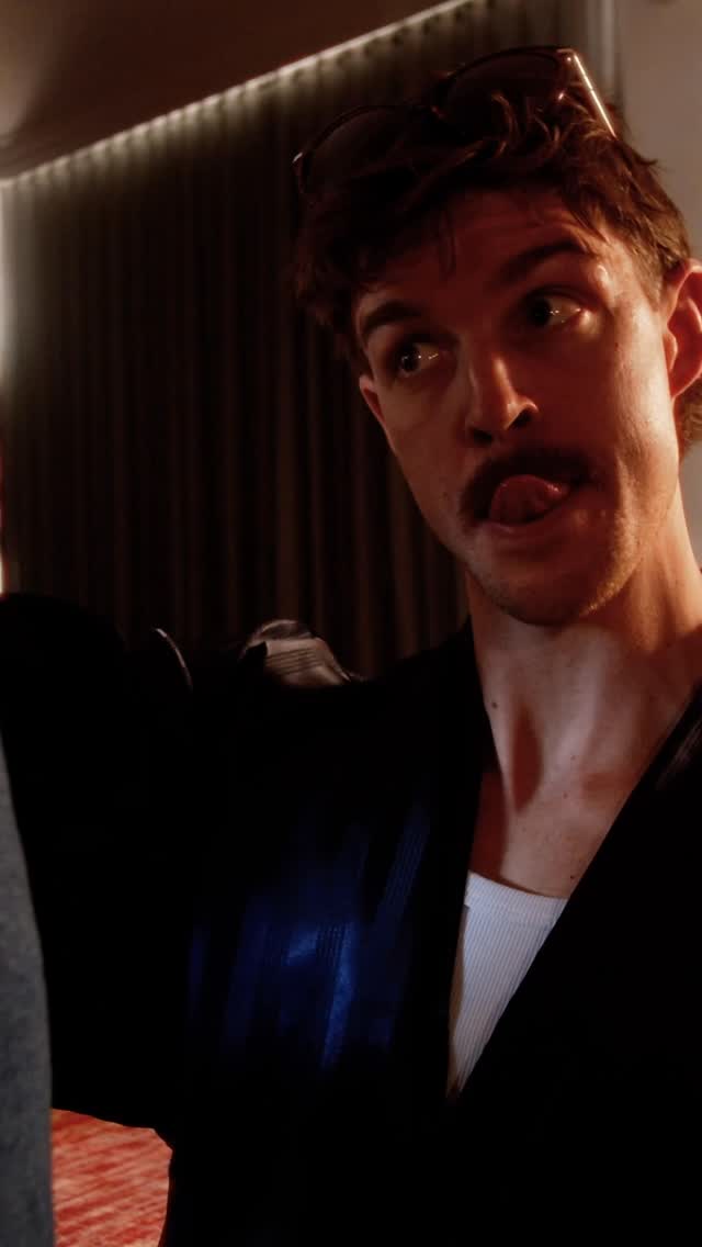 Red flags? Never heard of em’ 🚩 FULL SKETCH ON YOUTUBE