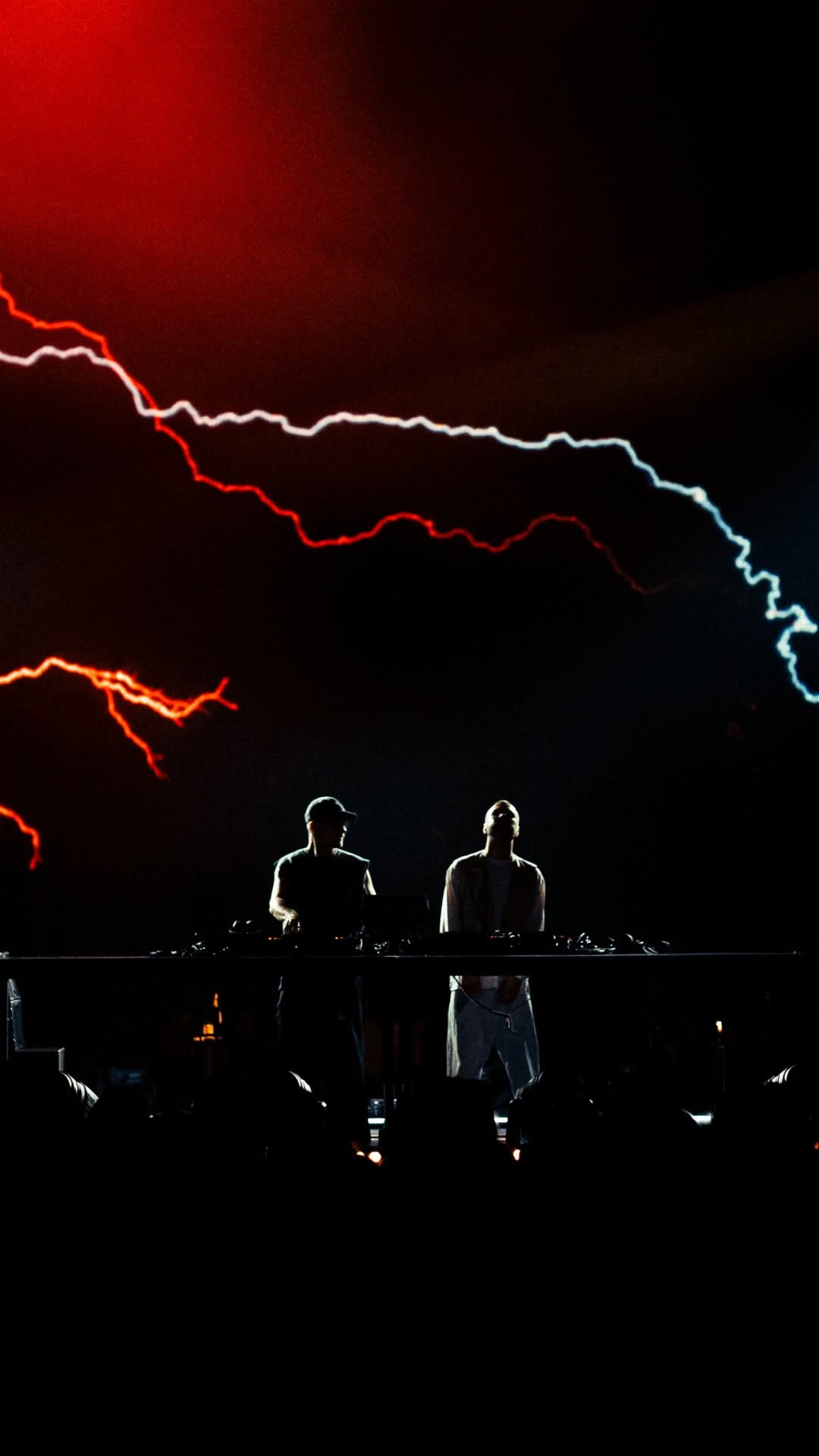 full set in Cercle Odyssey.