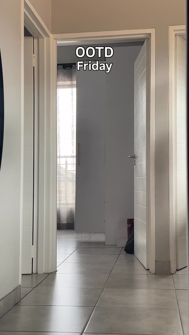 Episode 4 of the OOTD series. This is what I rocked today keeping it casual.