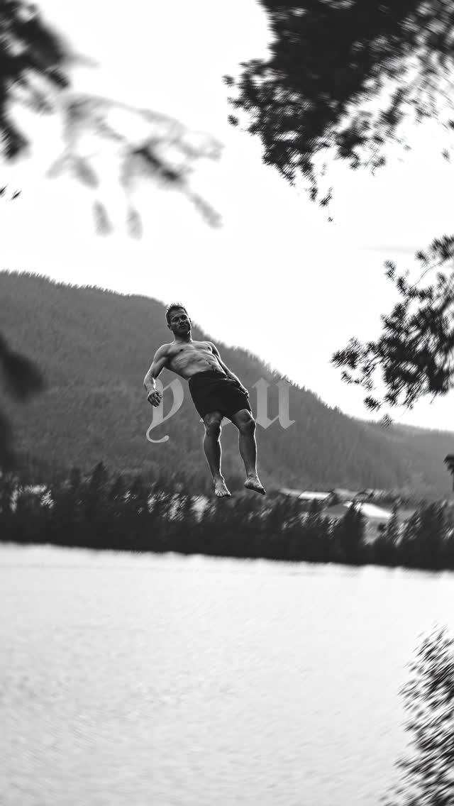 Look at my eyes 👁️