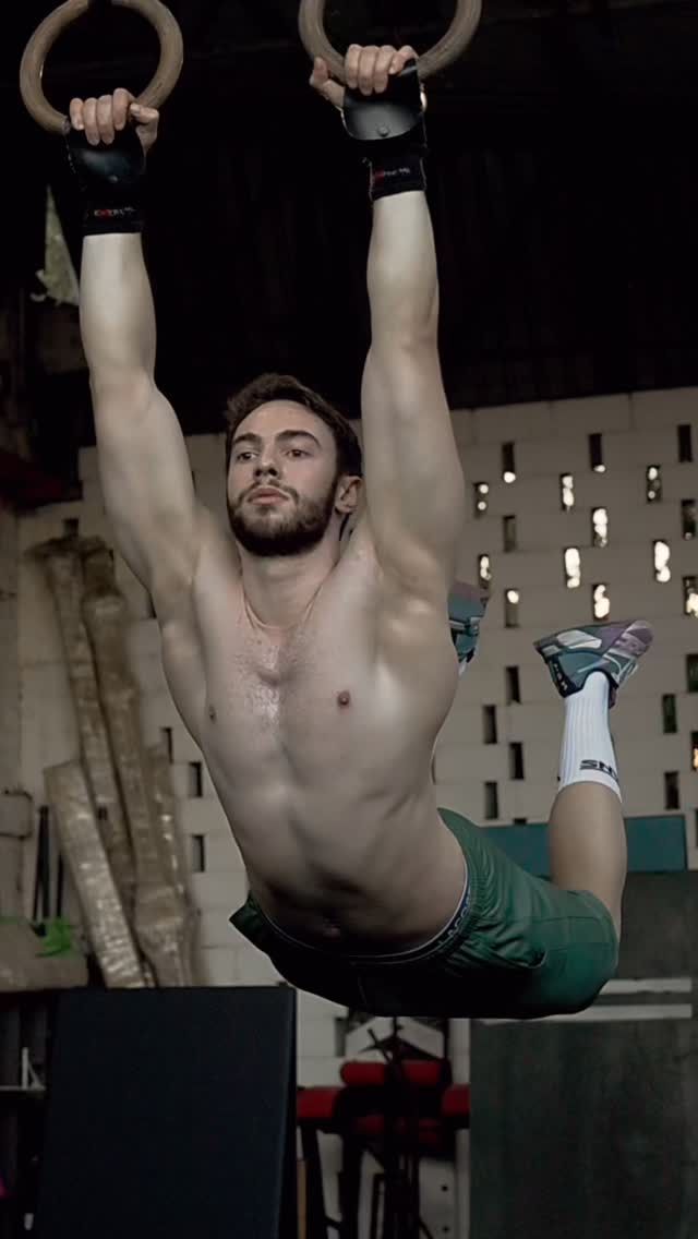 RING MUSCLE UP