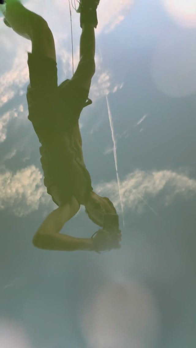 “Oh my god” 🤯 DM me “LOCKE IN” if you want to learn to wakeboard with me 🔥