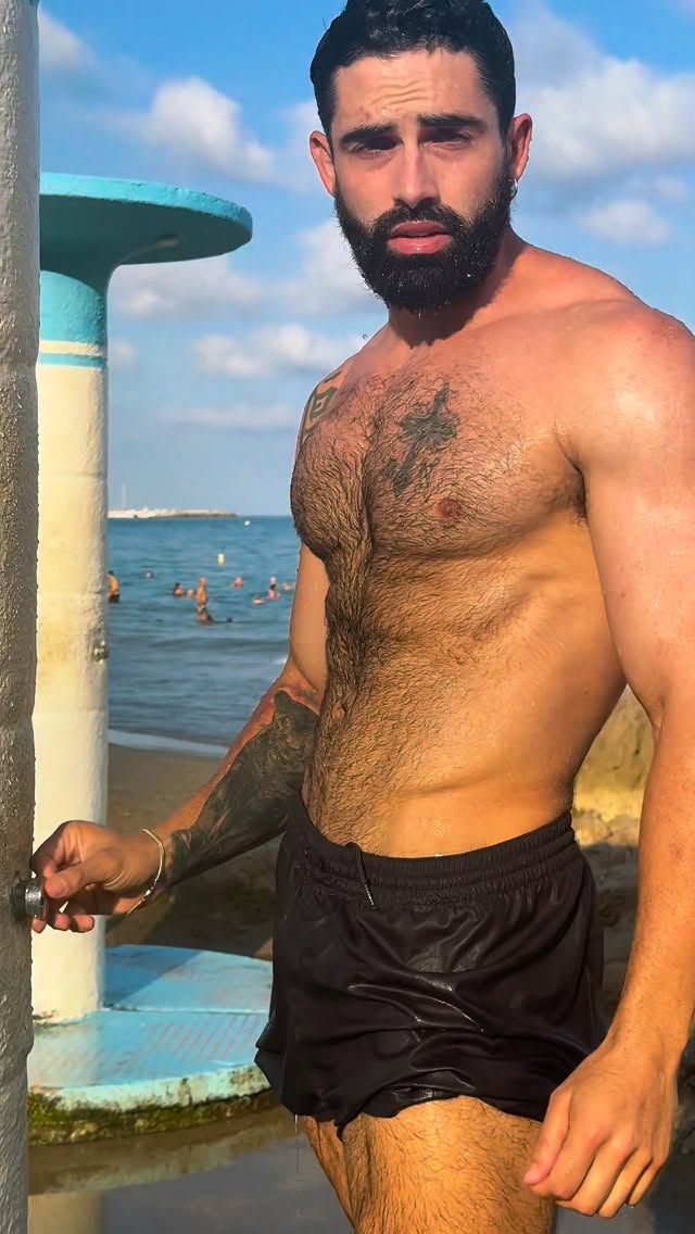 Hola🧔🏻‍♂️
