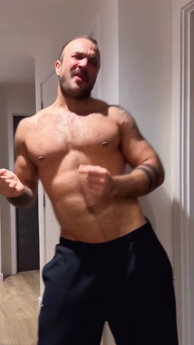 👅