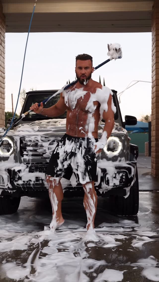 What do You drive? I might just clean yours next 🧼😜