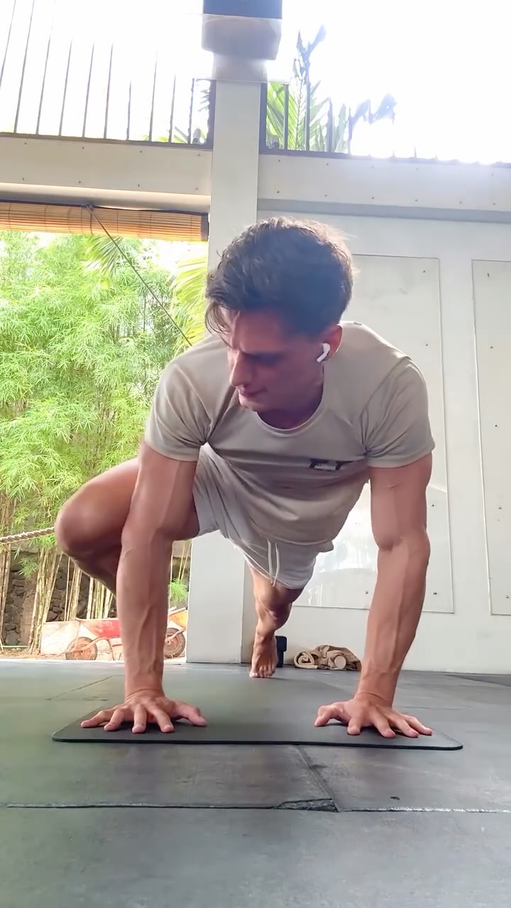 Knee to Elbow