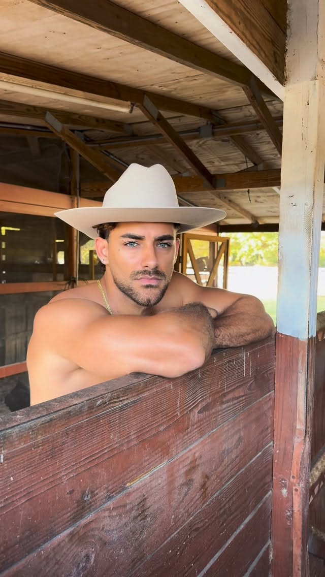🤠