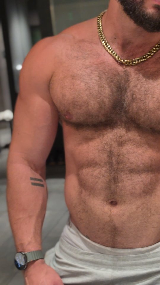 Another day, another thirst trap.