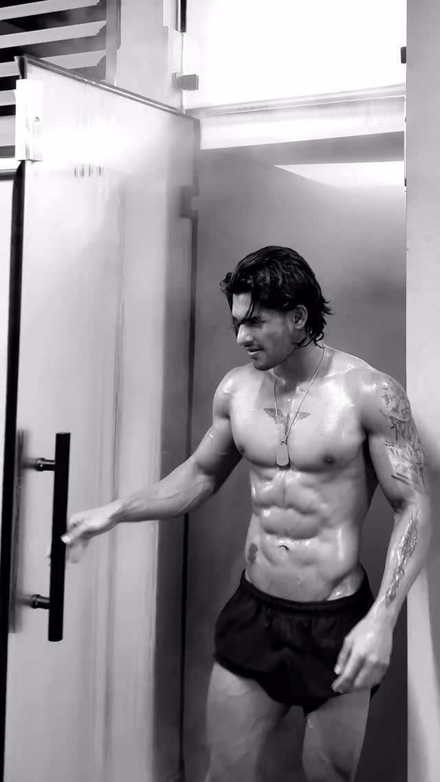 back abs flex
