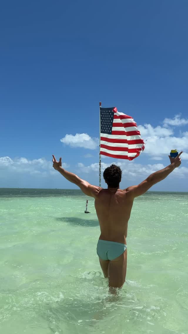 Sandbar state of mind ☀️