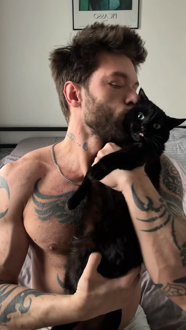 Morning everyone 🫶 🐈‍⬛