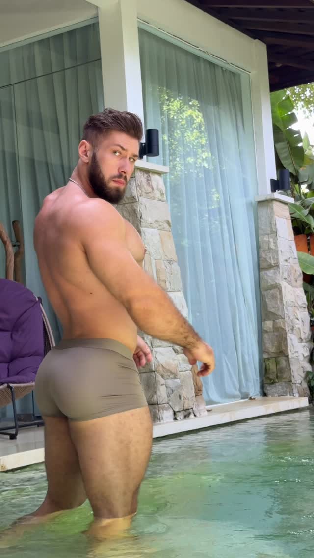 The water is really warm here 🧼💦