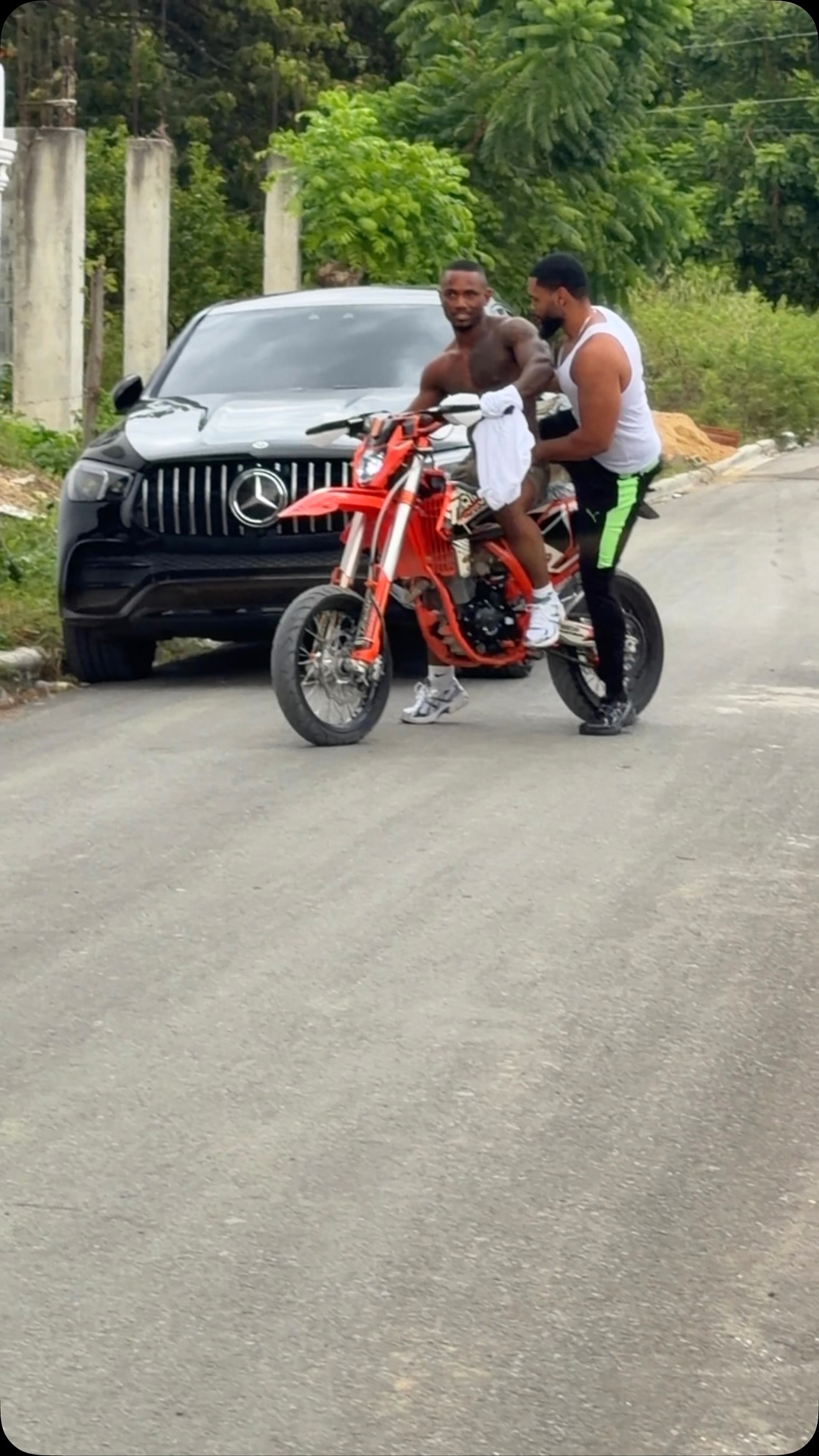 🏍️