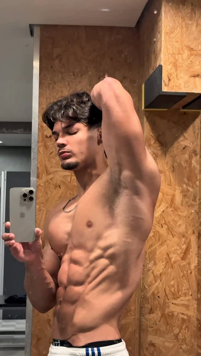 Time to pose😎💪🏼