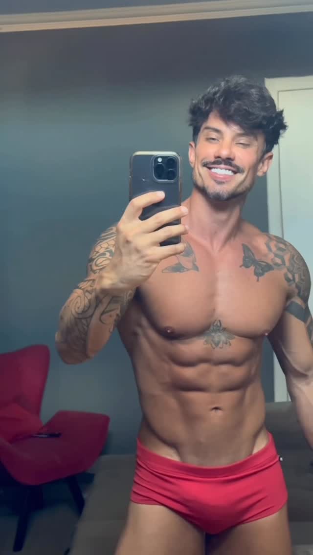 Últimos dias de férias. Bora para piscina ?