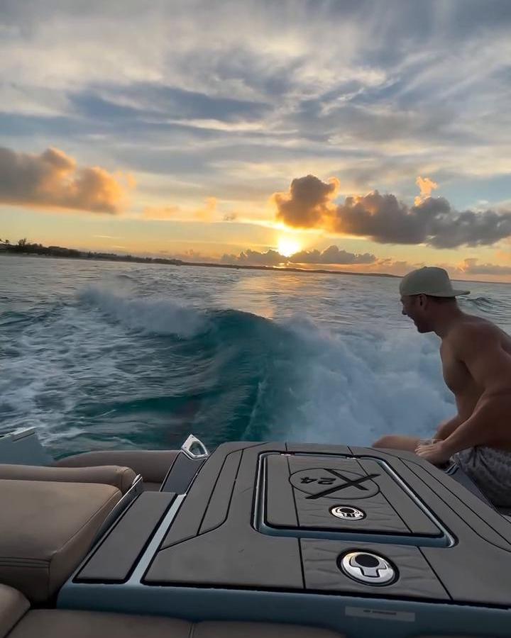 x collab loading….