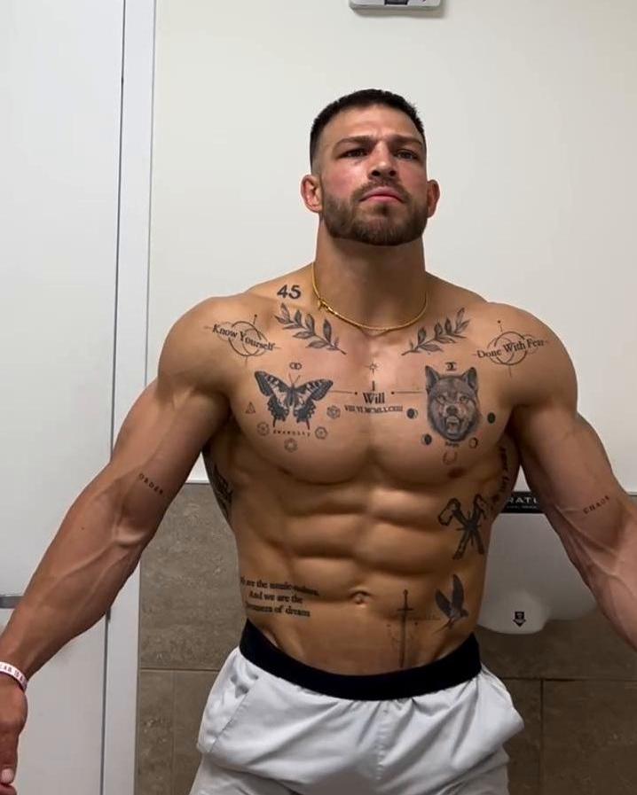 This is me two weeks into my 30 Day Shred program. You can tell I’m still learning how to pose like a bodybuilder 😆 but