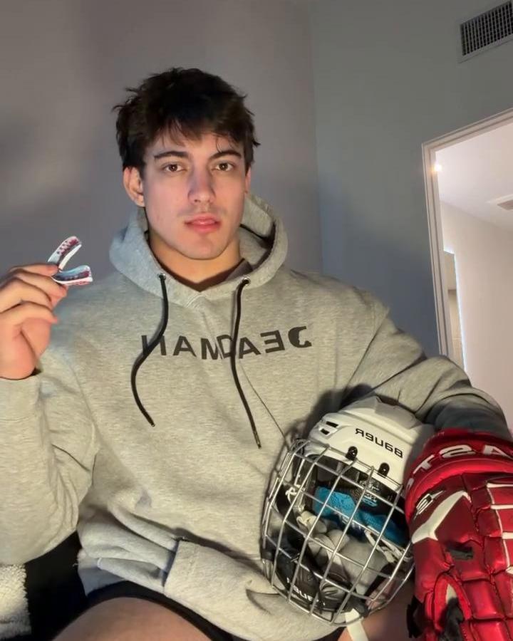 Too bad my whole team is str8, maybe I’ll body check someone and see if I can start a fight 😌