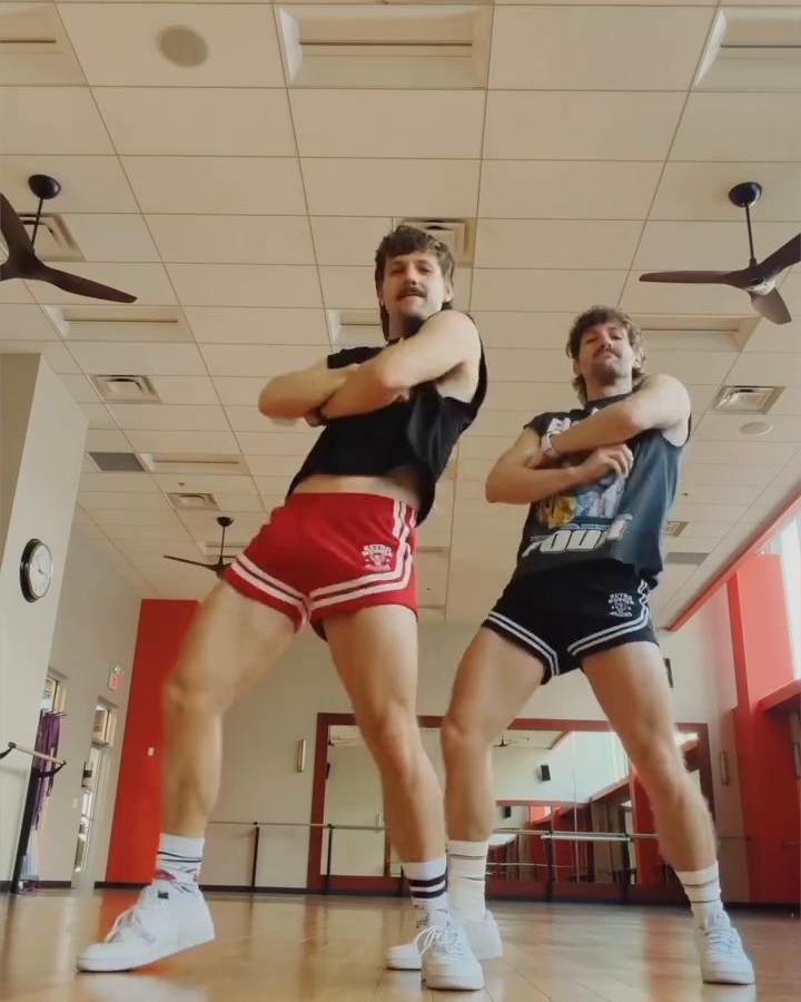 Voulez-Vous rehearsal edition: tag dc.