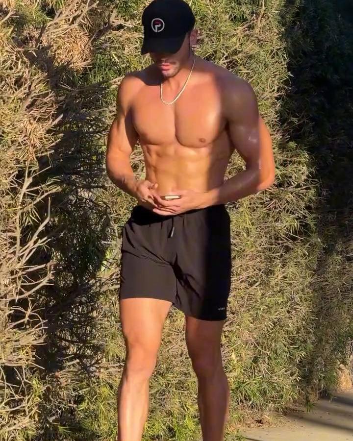 Running is free therapy 🏃🏽‍♂️ Did you run today?