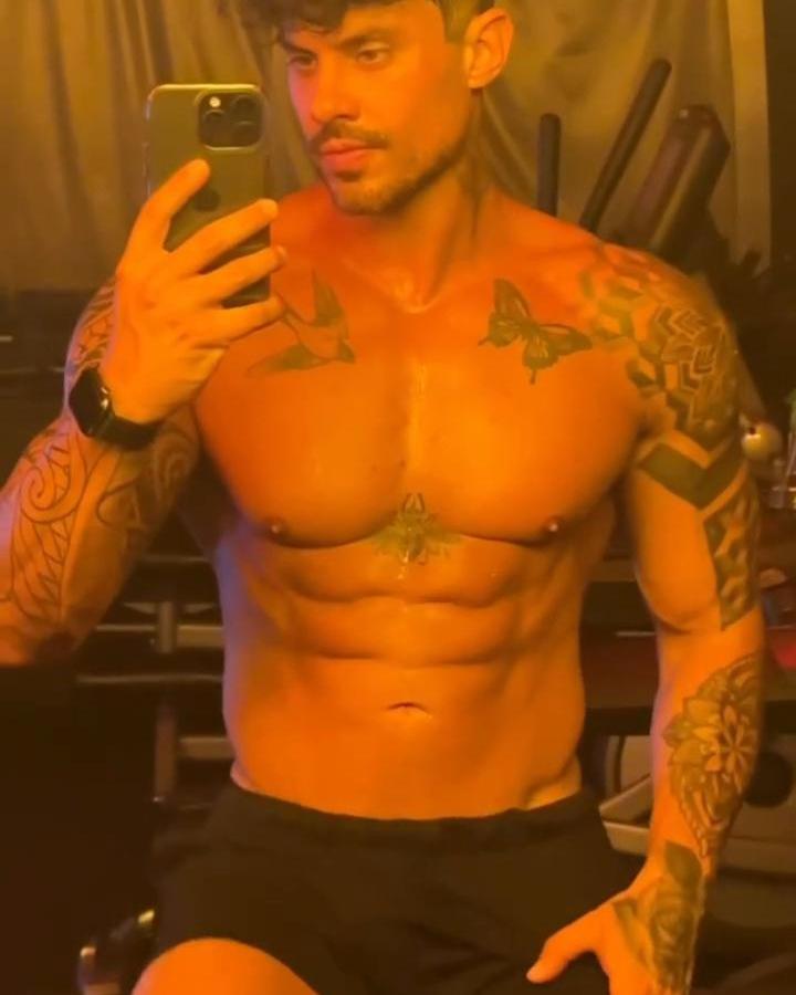 Treinar no domingo para começar a semana alto astral 💪🏽