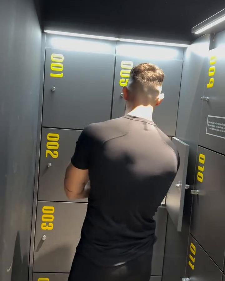 they always interrupt me🤫