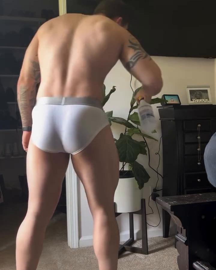 Would you help with the housework? 🙄