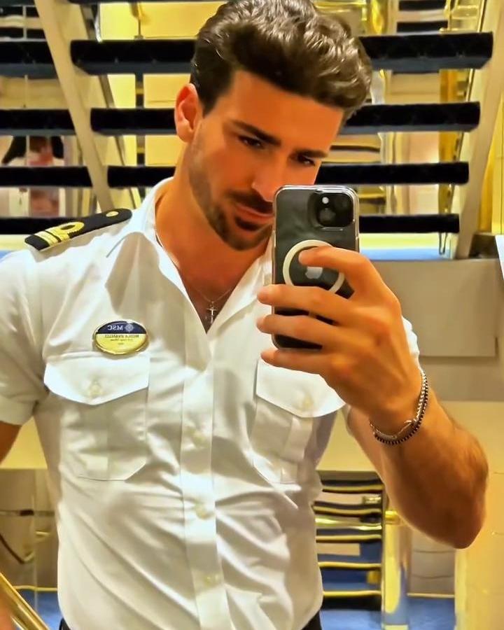 —1! Da domani puoi scoprire di piu’ su di me.