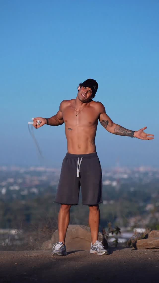 48 Hours of Black Week remaining, don't miss the chance to get yourself the best jump rope -> 😉😉