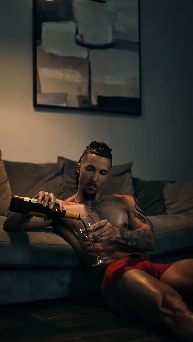 Few glasses of red wine🍷will do👌🏽 ❤️